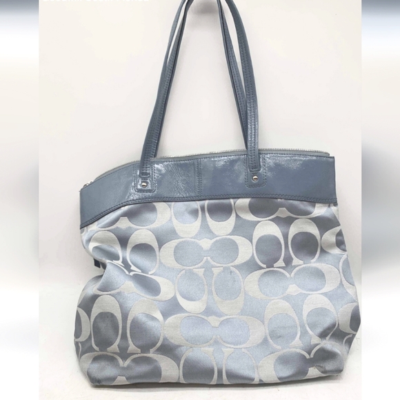 Authentic Coach shoulder bag - Picture 2 of 5